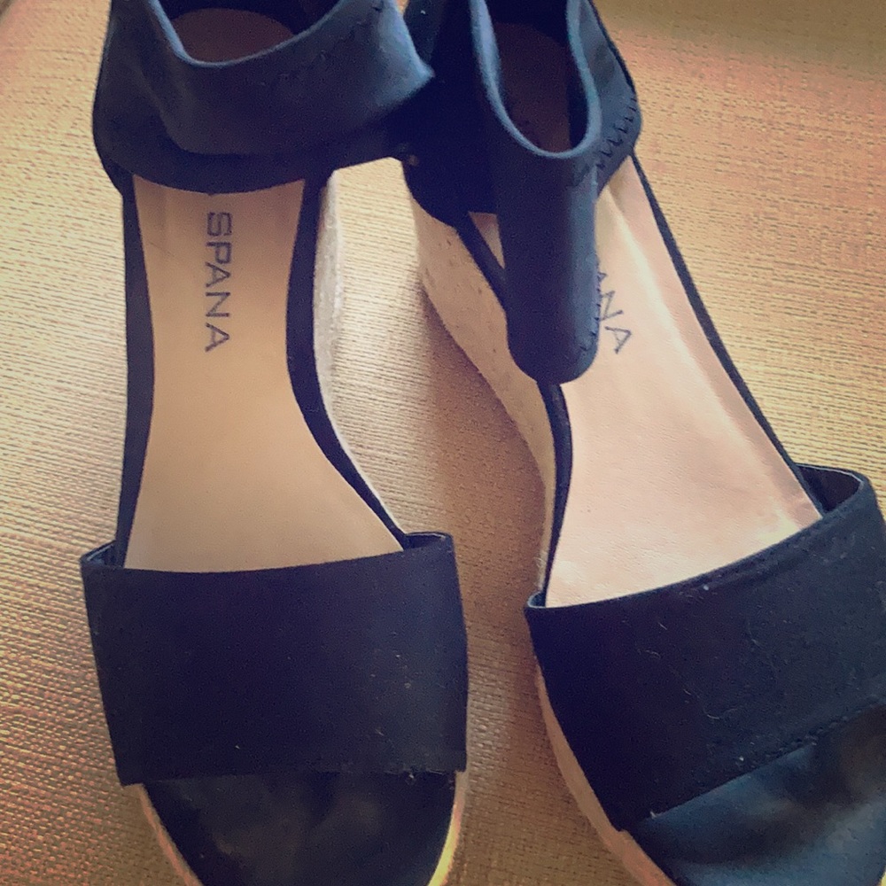 Black espadrille